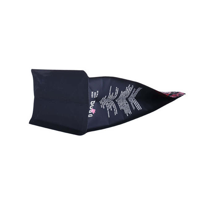 Recyclage des sacs en plastique argentés à glissière Sac à thé dans le café Emballage d'arachides rôties