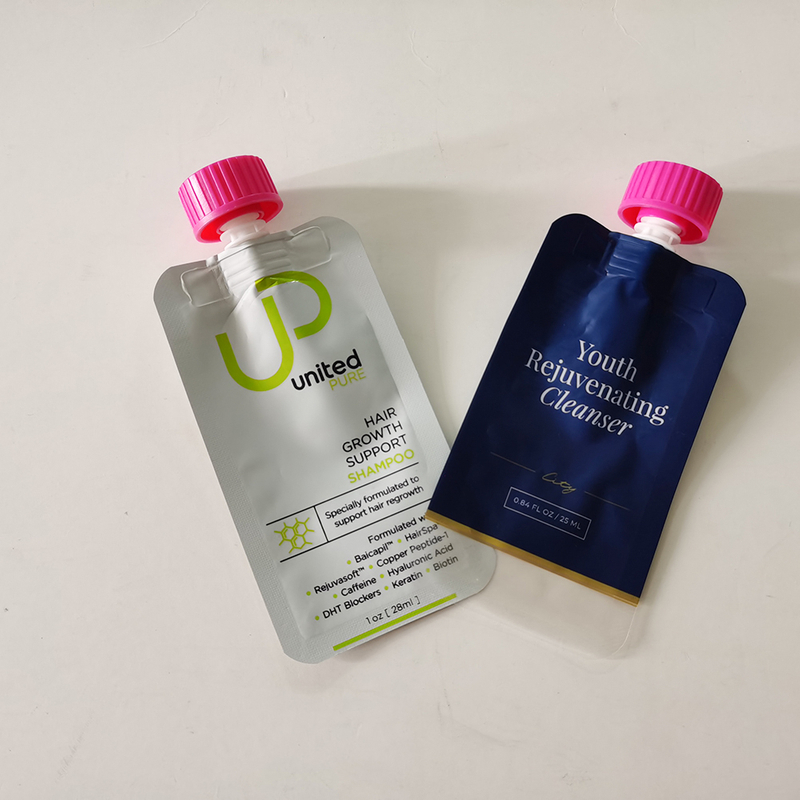 Boire une boisson réutilisable à bouffée