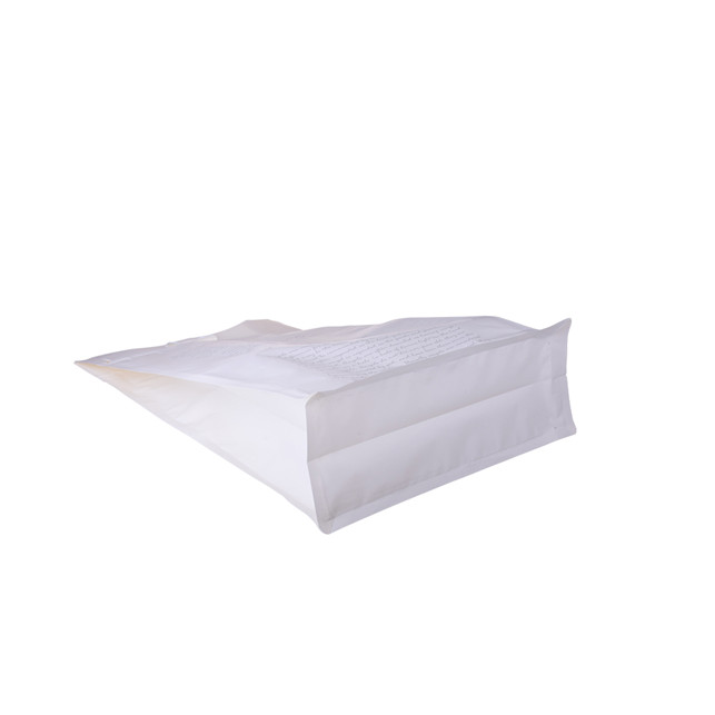 Pouche en plastique vert écologique avec sac de vêtements scellé à la poignée